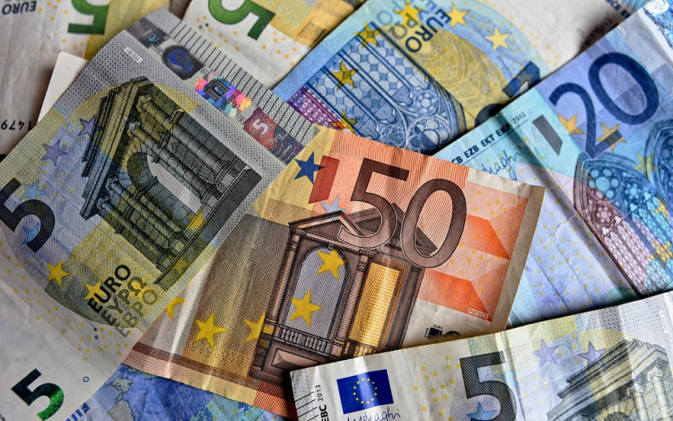 Romlott a gazdasági hangulat az euróövezetben és az EU-ban szeptemberben
