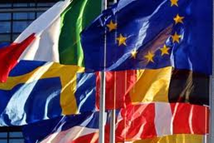 EU-csúcs: több pénz juthat felzárkóztatásra