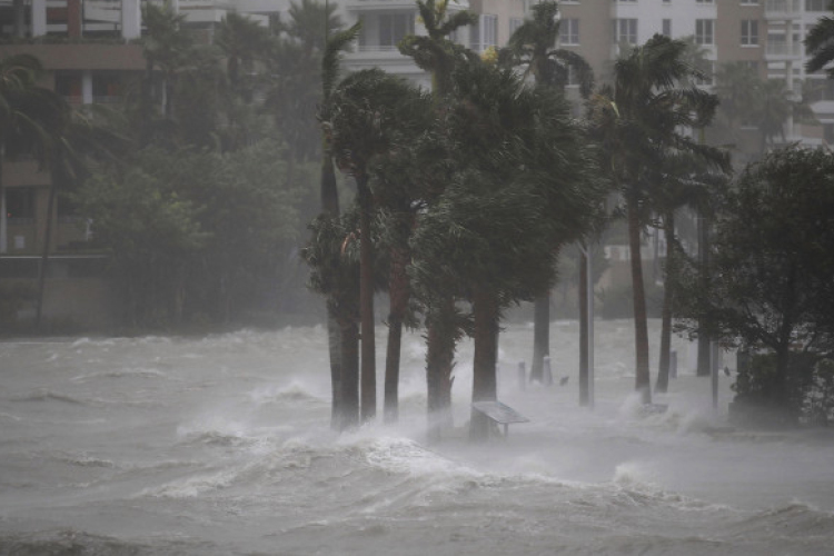Floridában hatan haltak meg egy idősotthonban az áramhiány miatt