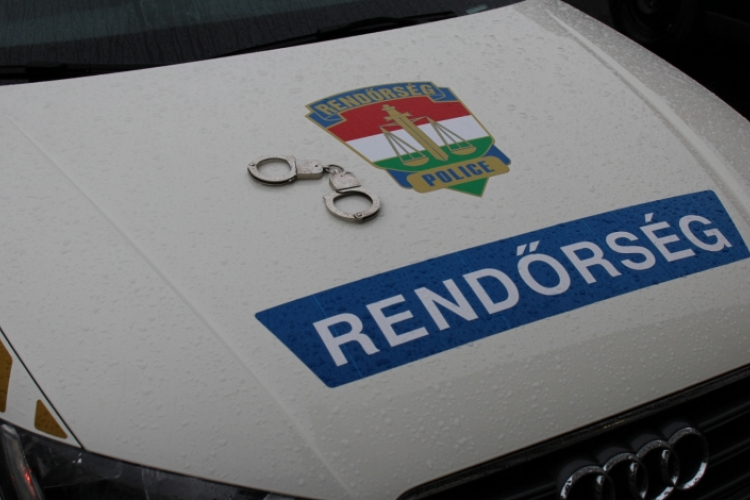 Törött kézzel is tolvajt fogott a szabadnapos rendőr