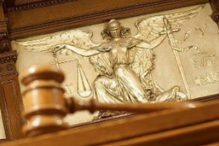 Vádat emeltek egy kiskunhalasi tanár ellen