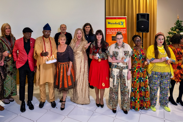 A Mozdulj! Közhasznú Egyesület „Afrika Budapesten” címmel tartott divatbemutatót