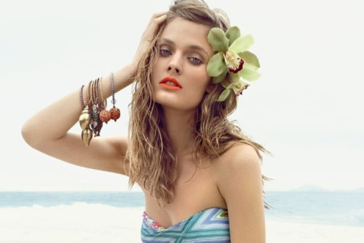 Lejárató kampány a Victoria’s Secret modellje ellen